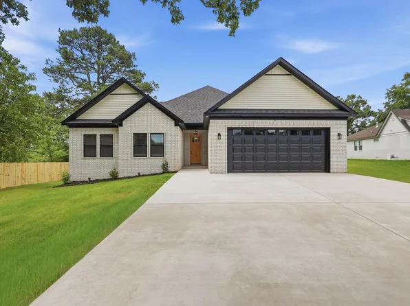 1304 E Maryland Ave, Sherwood, AR 72120