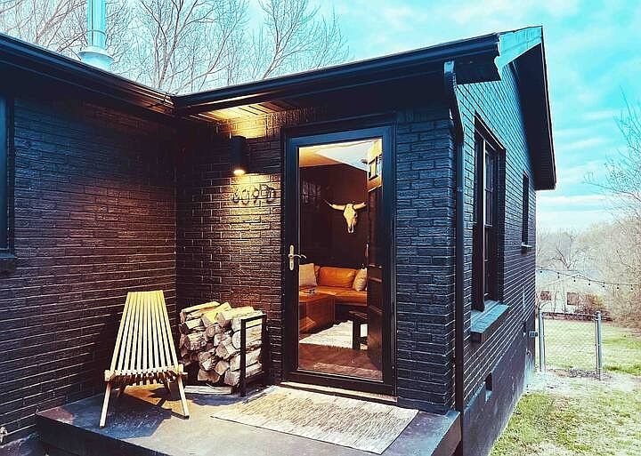 1st image of 609 Rosebank Ave #D