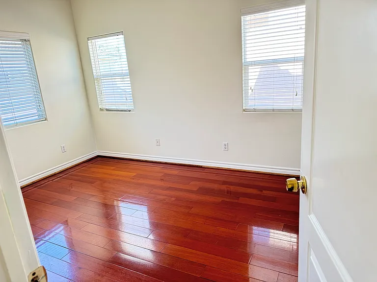 620 N Rural Dr — Photo 8