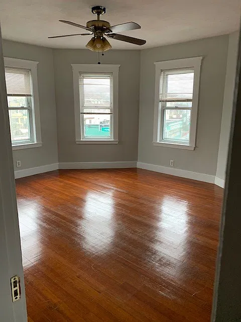 623 Adams St — Photo 1