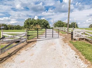 1079 York Rd, Crossville, TN 38555