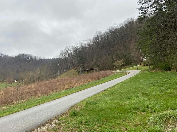 4th image of 575 Strange Rd