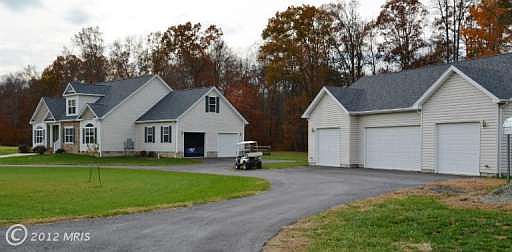 4th image of 36680 Dog Park Ln