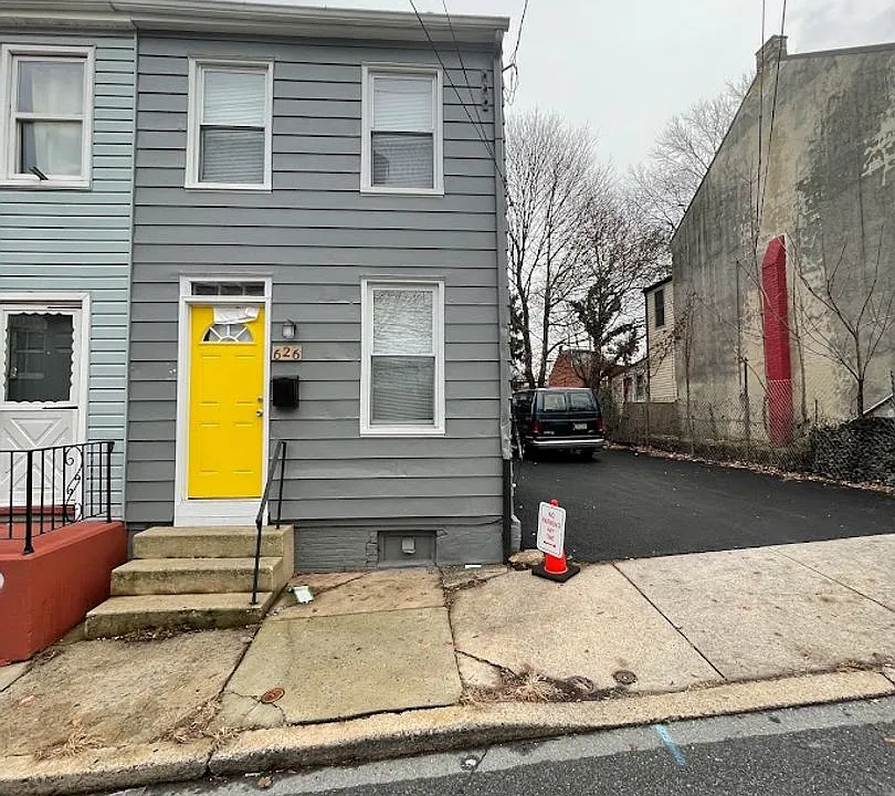 626 High St