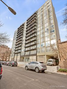 450 W Briar Pl APT 3H, Chicago, IL, 60657
