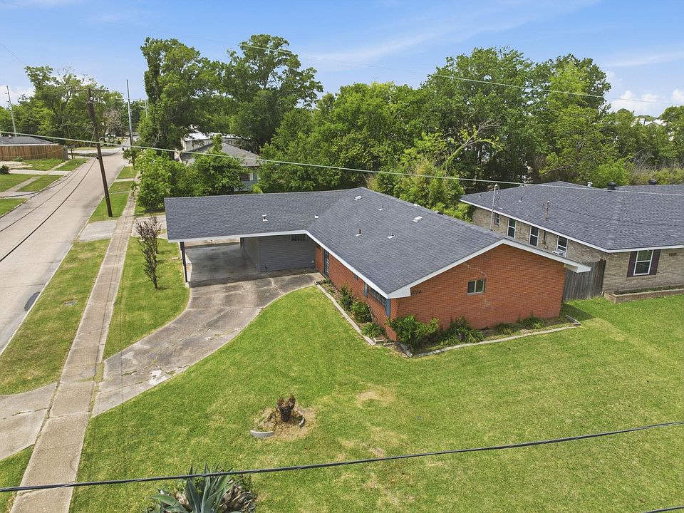 1st image of 1024 Johanna Pl