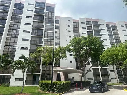 17021 N Bay Rd #904 Photo 1