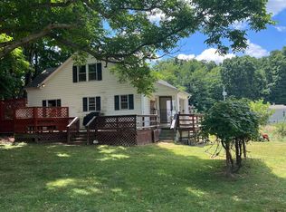 962 Alum Ridge Rd NW, Willis, VA 24380