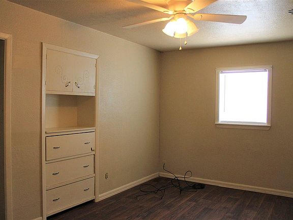 5th image of 204 S 37th St