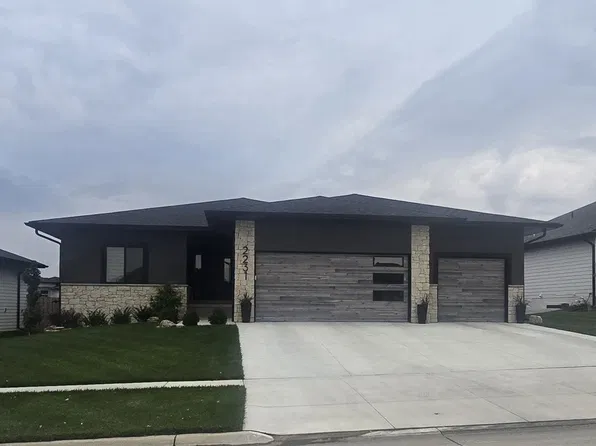 2231 Milrose Branch Rd, Lincoln, NE 68520