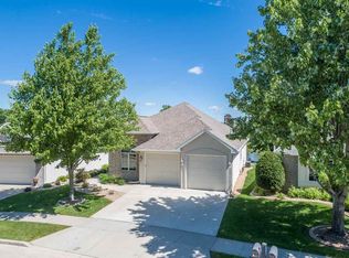 818 E Pondview Ct, Appleton, WI 54913