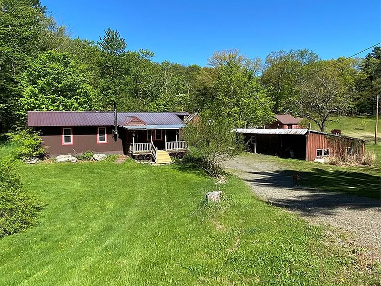 74 Lamoree Rd — Photo 3