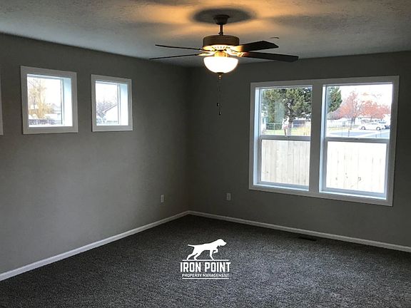 5th image of 702 S Florence Ct