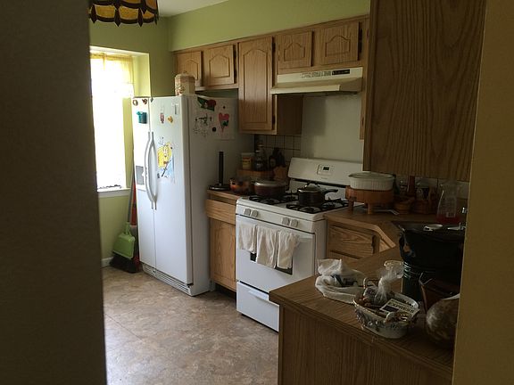 4th image of 5502 N Oaks Blvd