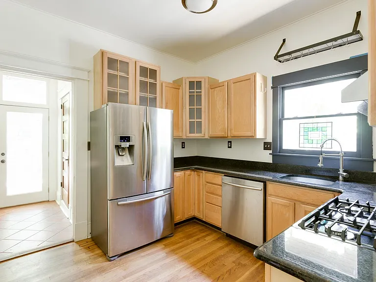 116 Warren St NE — Photo 23