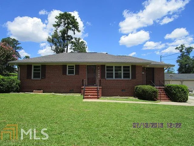 4189 Metro Way photo 1