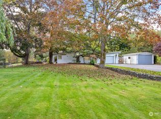 4445 Northwest Dr, Bellingham, WA