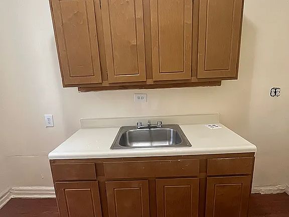 4th image of 1435 Carroll St #6A