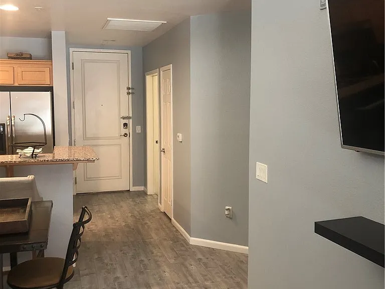 31 E Agate Ave #204 — Photo 15