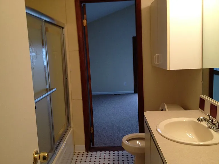 32900 Haggerty Dr — Photo 7