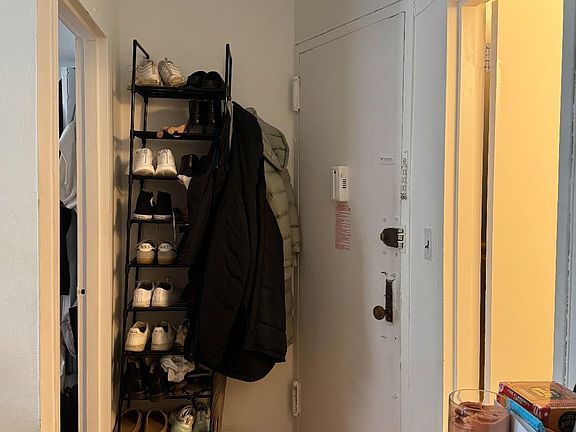 5th image of 22 W 85th St APT 3B