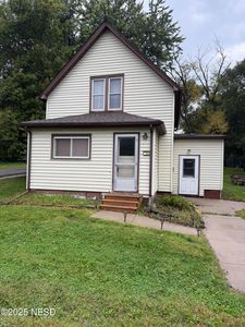 306 Mitchell Ave, Big Stone City, SD, 57216