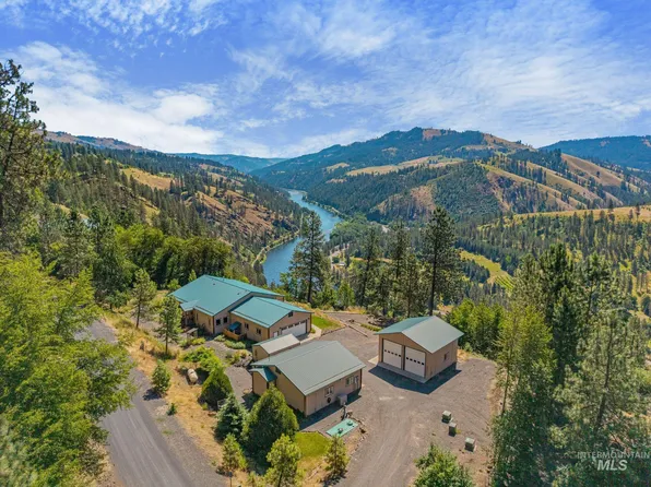 809 River Pointe Ln, Lenore, ID 83541