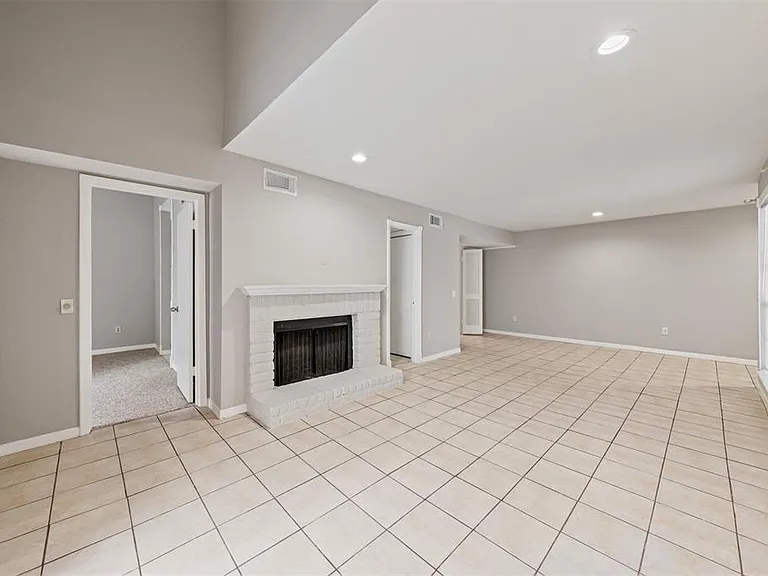9809 Richmond Ave #E14 — Photo 7