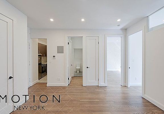 3rd image of 425 E 80th St APT 3F