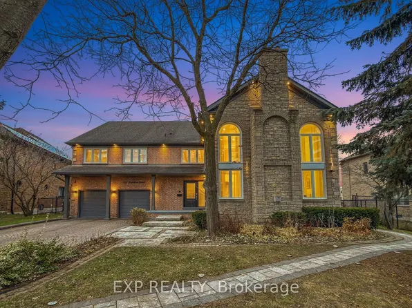 870 Robellino Ct, Newmarket, ON L3X 1L5