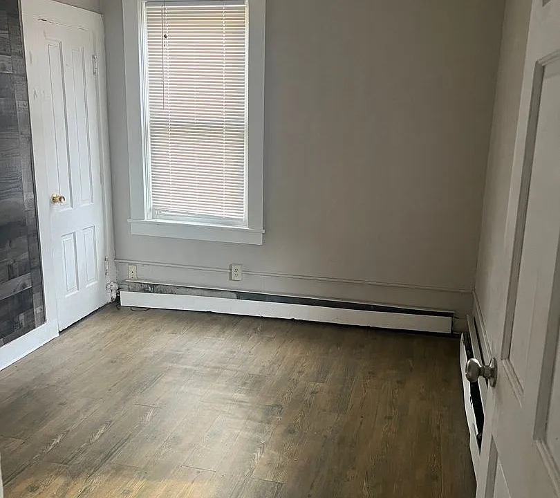 49 Brook St