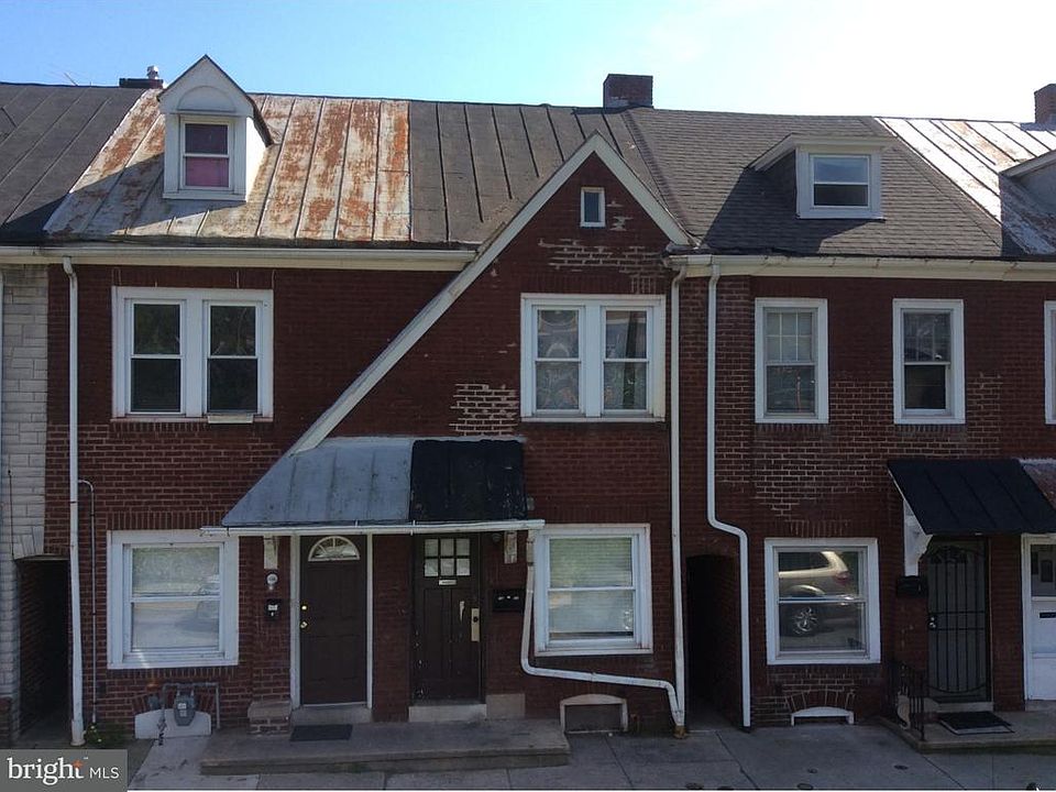 2nd image of 1622 Forrest St