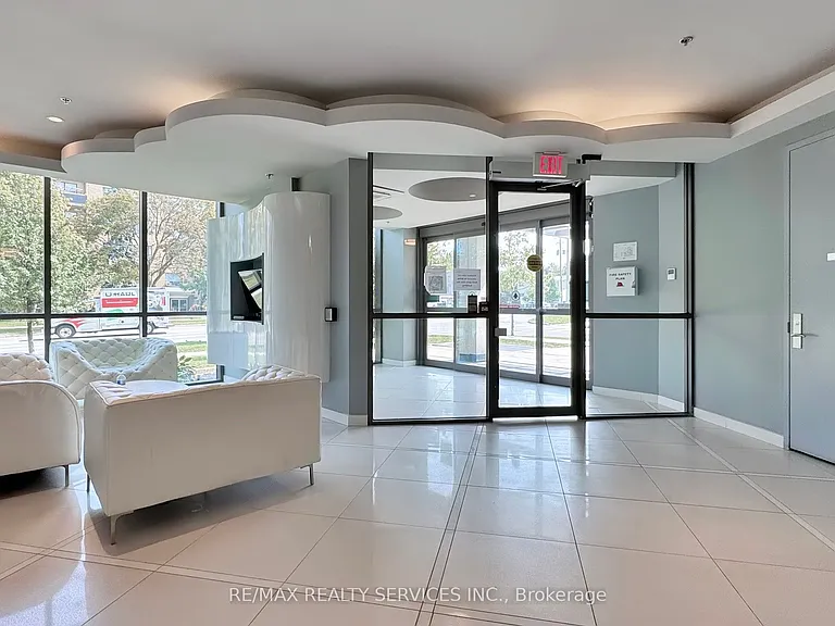 80 Esther Lorrie Dr #415 — Photo 6