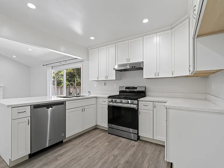 5607 Goldfield Dr — Photo 9