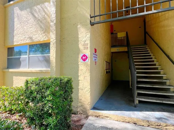 4455 38th Ter N Unit B4, Saint Petersburg, FL 33714