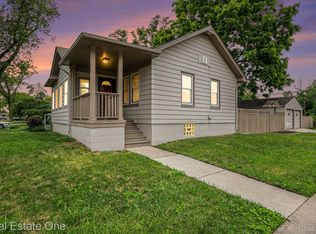 1199 Boyd St, Troy, MI 48083