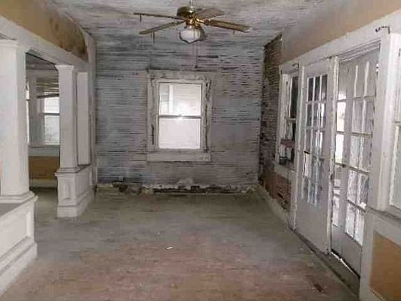 Additional Living Room