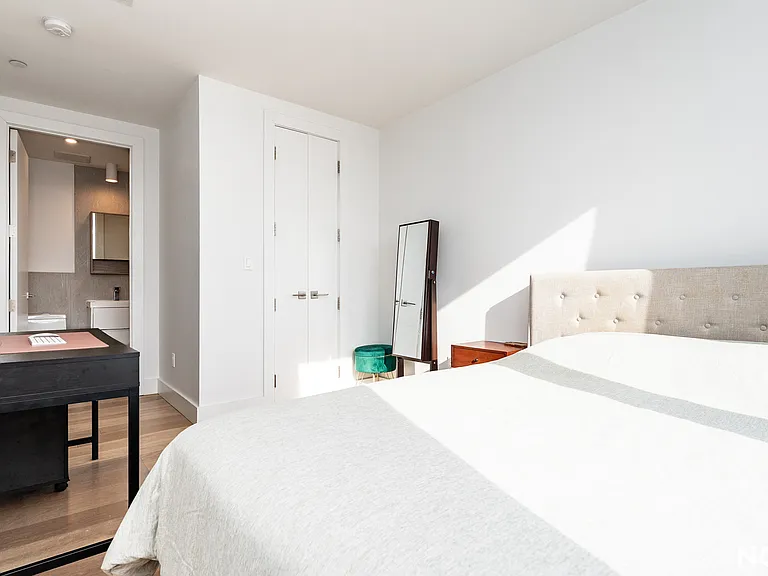1173 Rogers Ave #PH1 — Photo 4