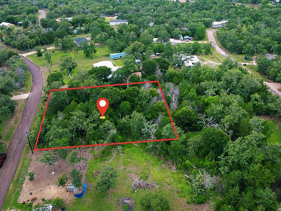 4th image of 583 BLUEBERRY HILL RD