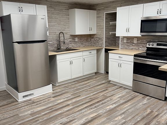 2nd image of 1262 N Wasatch Dr #B