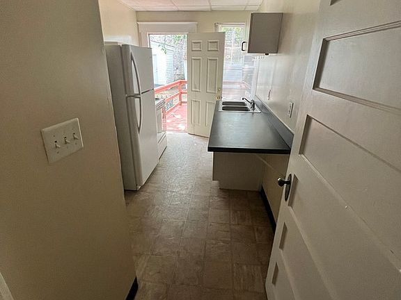 4th image of 2307 W Main St APT A