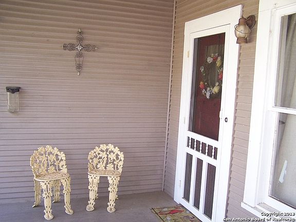 4th image of 925 Wheless Ave N
