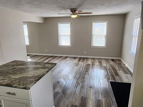 3rd image of 914 N 12th St