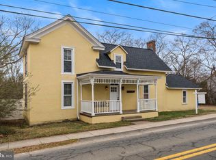 108 W Main St, Remington, VA 22734
