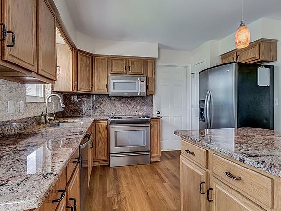 4th image of 3973 Deerchase Dr