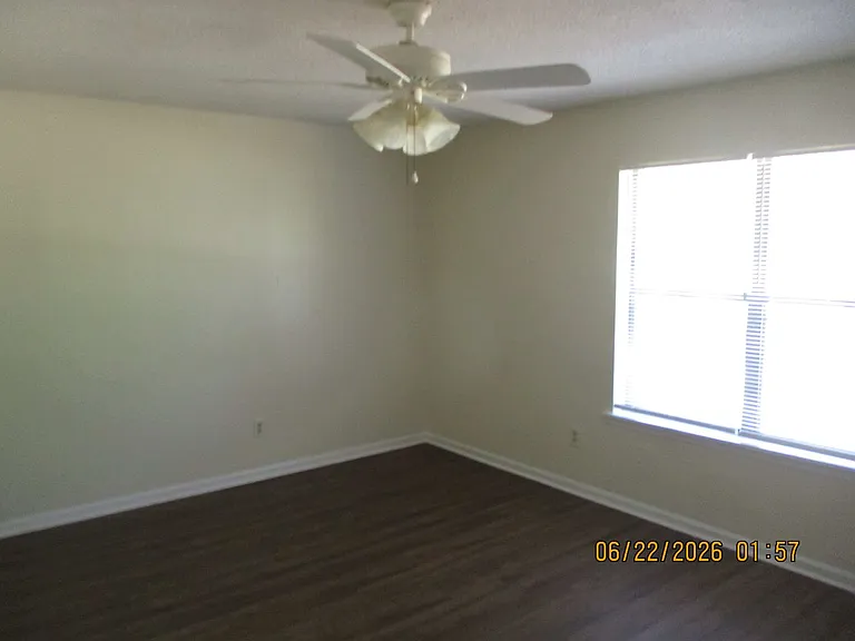 1904 Elkhorn Ln #B — Photo 8