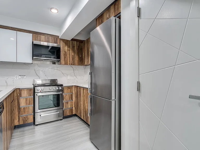 1168 Pendrell St #104 — Photo 8