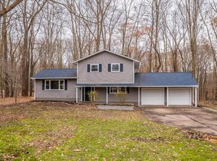 5664 McCormick Rd, Ravenna, OH 44266