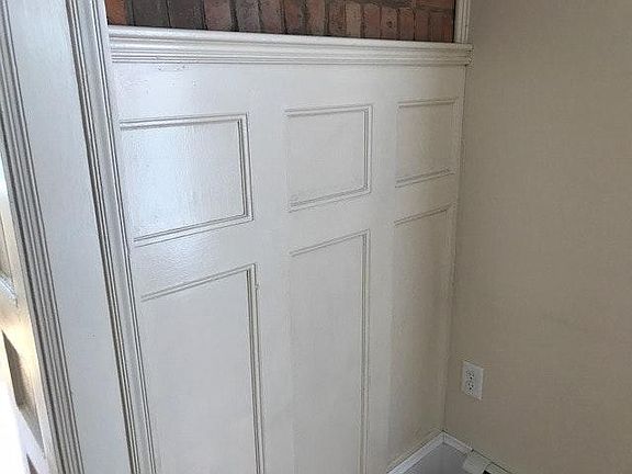 5th image of 176 North St APT 3