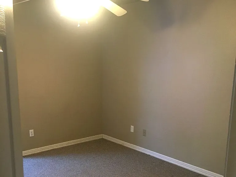 667 N Meadowlands Dr — Photo 6